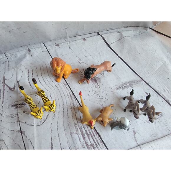 Mixed Lot Of Disney Lion King Lion Guard Figures 9 Figures Cake Toppers - Picture 6 of 11